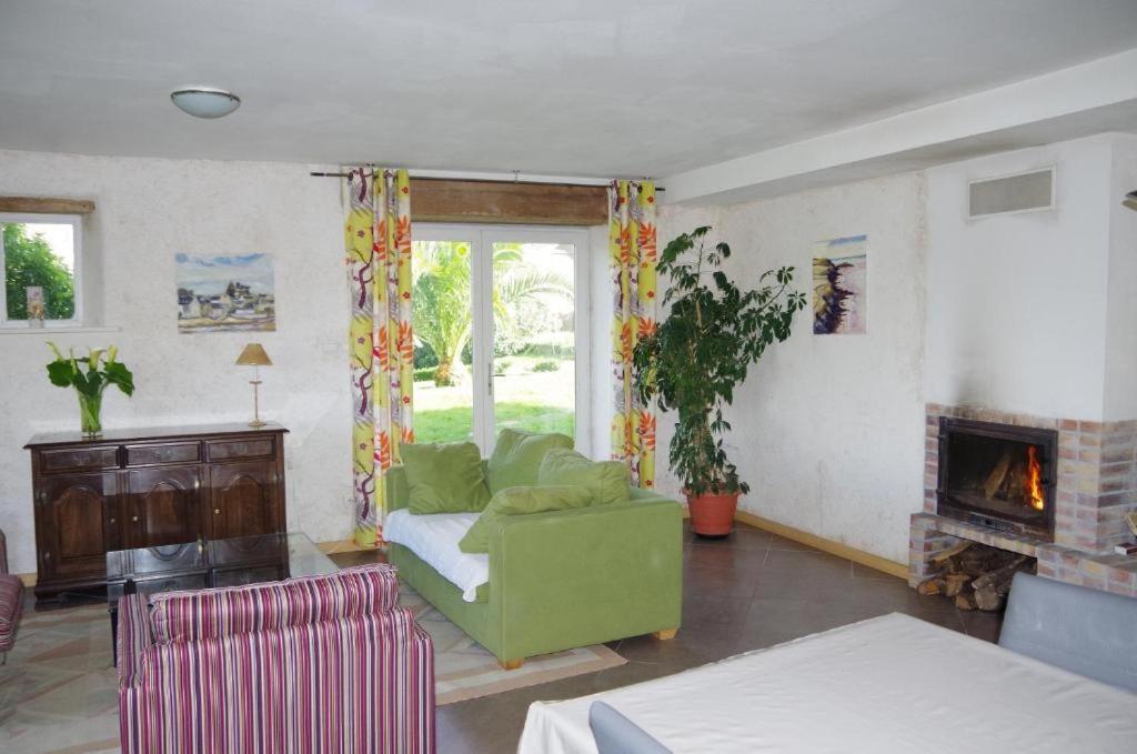 Gites Du Manoir De Goandour Crozon Room photo